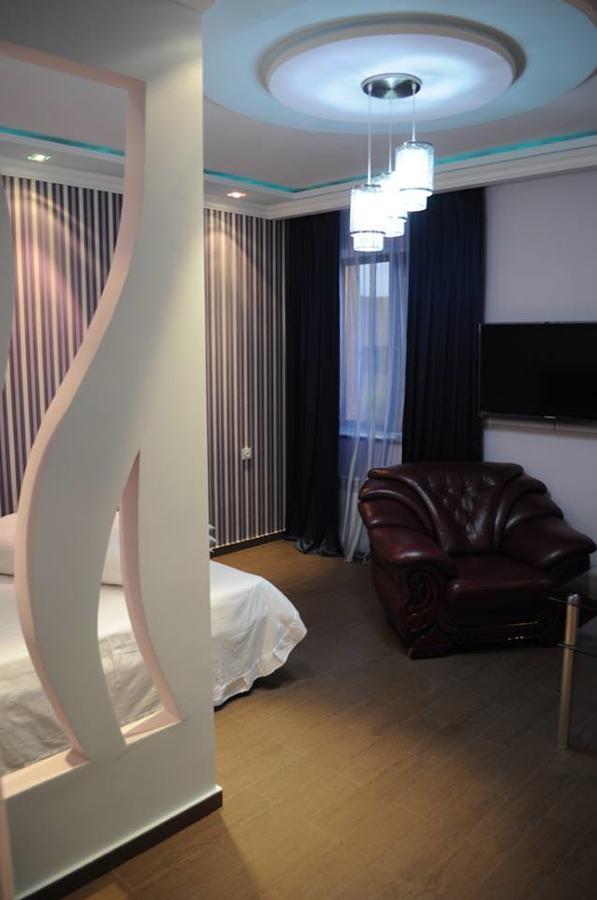 Hotel Apollon Erevan Esterno foto