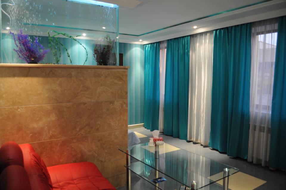Hotel Apollon Erevan Esterno foto